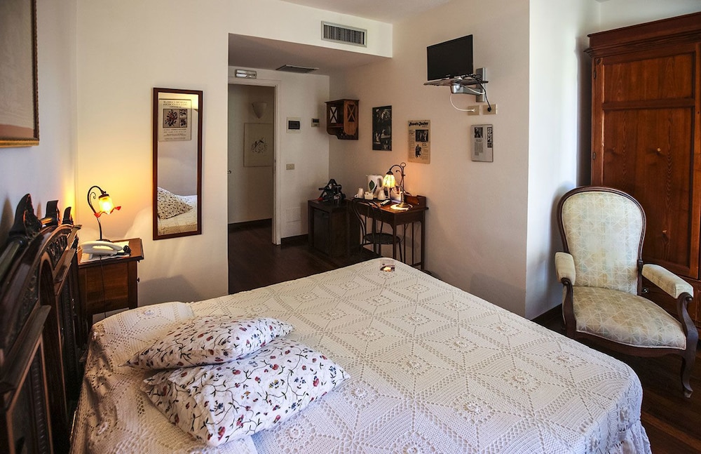 Hotel Pocho 40/50
