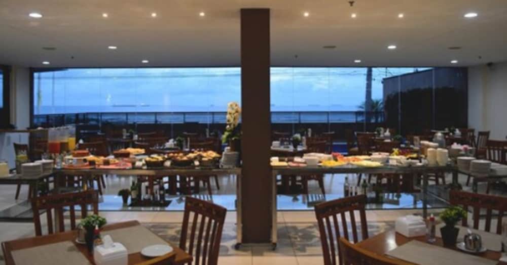 restaurant-cafeteria