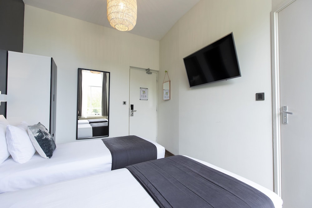 ROOM, TWIN BEDS, CANAL VIEW, PRIVATE BATHROOM