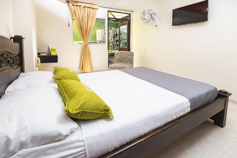 Hotel Los Tunjos 28/56