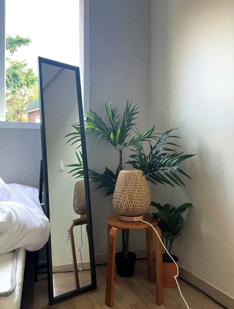 JNINE Guest House 42/59