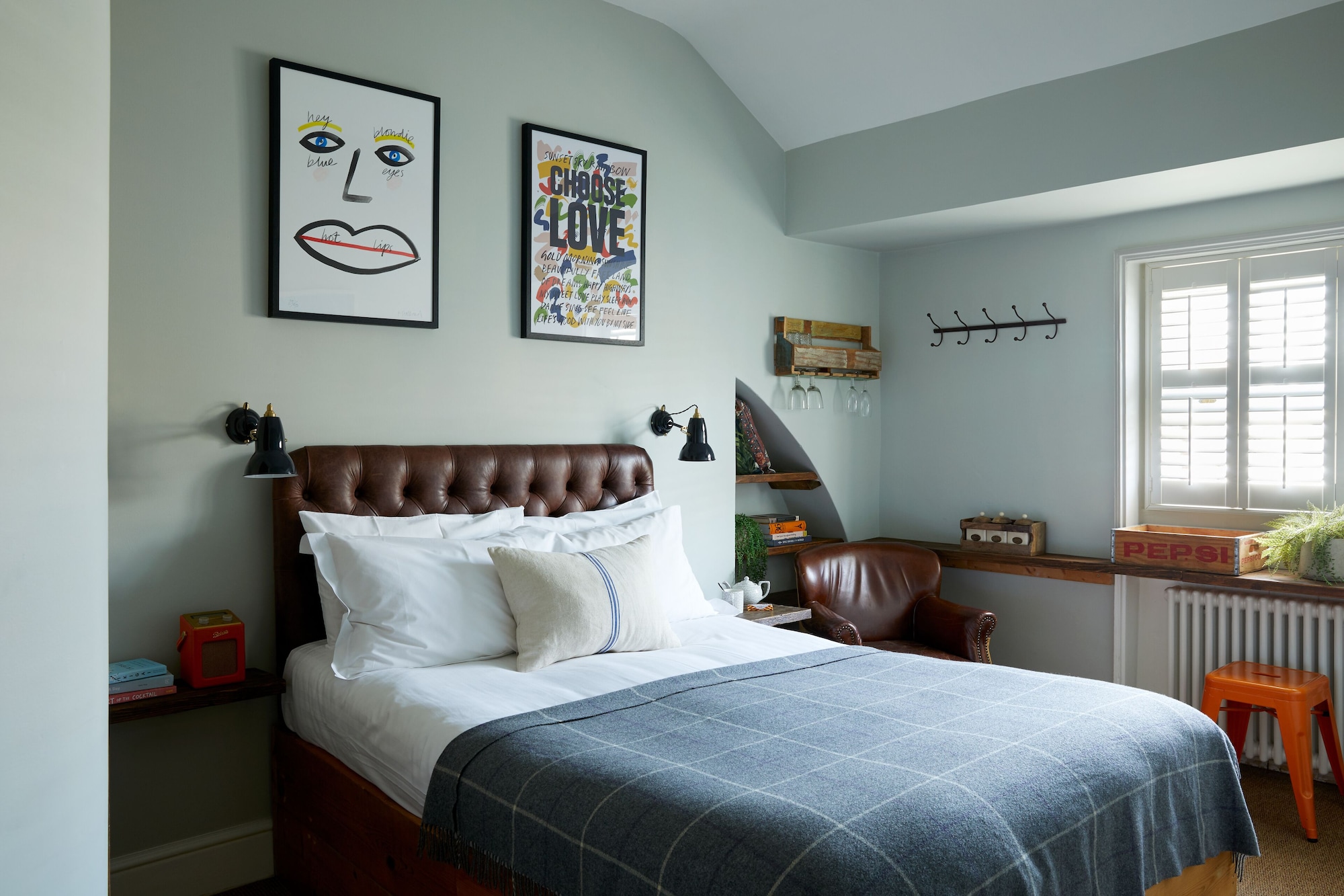 CLUB, QUEEN BED, SEA VIEW, BALCONY