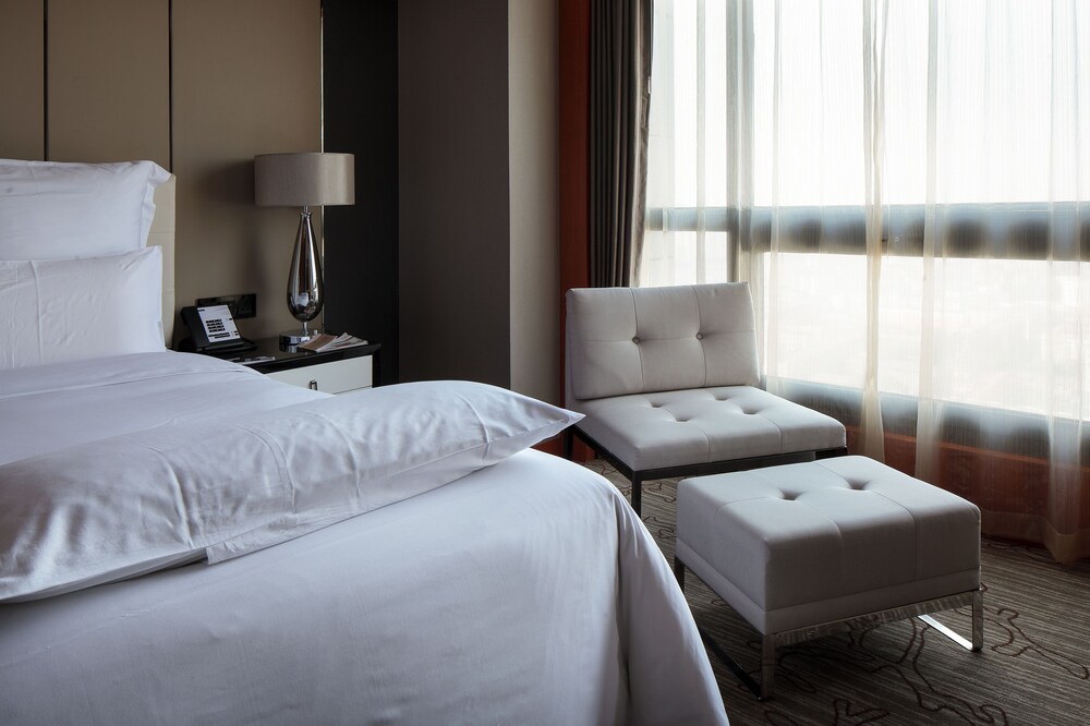 Pullman Anshan Time Square 28/73