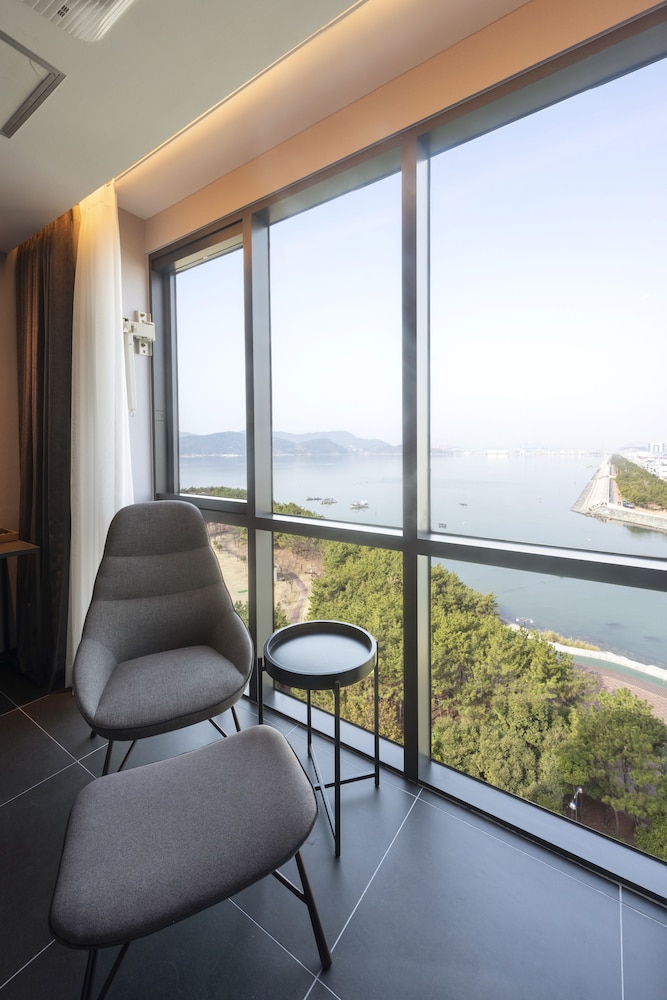 Brown-dot Hotel Sinho 27/38