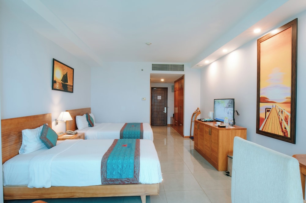 1 BEDROOM, DELUXE, TWIN BEDS, CITY VIEW