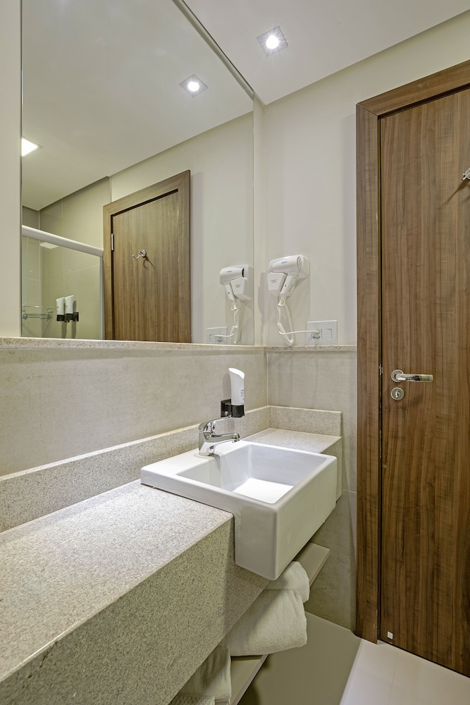Slim Hotel Guarapuava 16/50