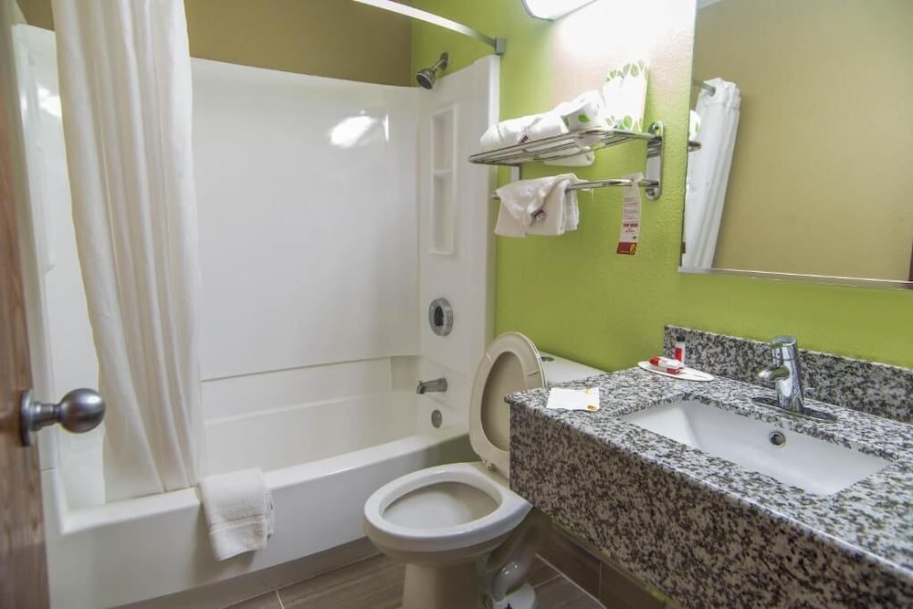 Economy 7 Inn Chesapeake - Portsmouth 12/28
