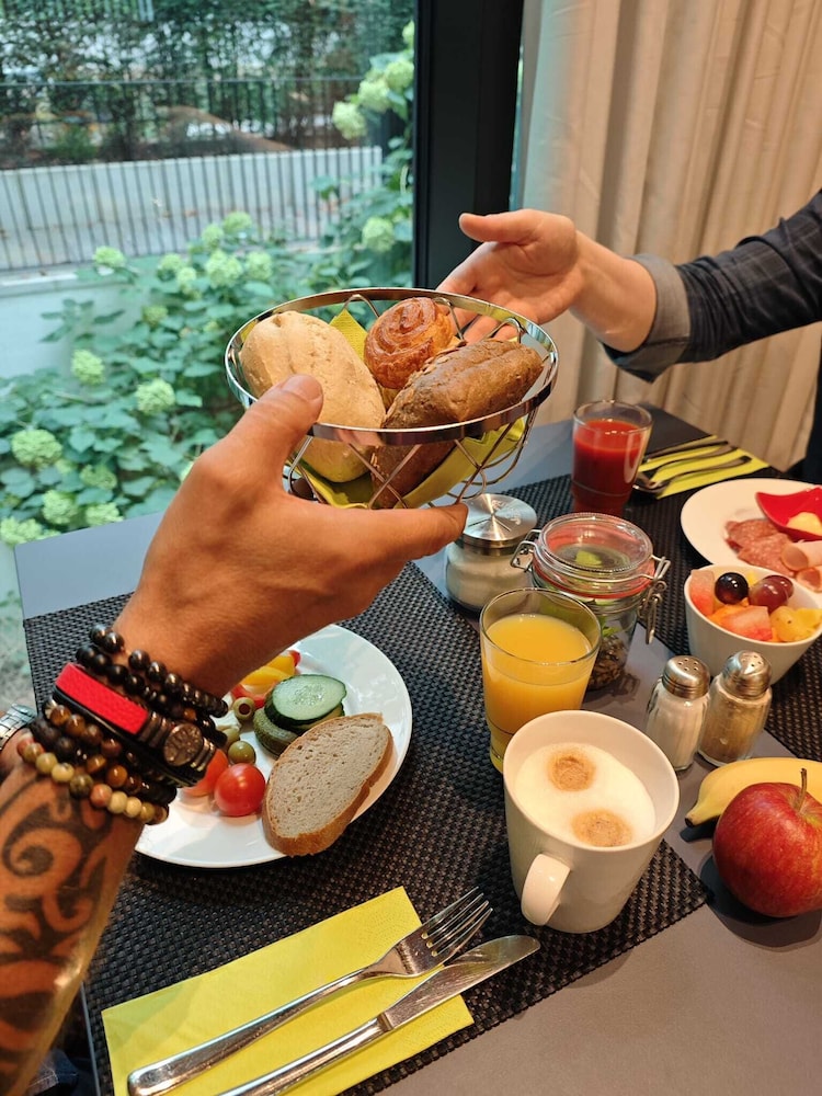 Mercure Hotel Berlin Wittenbergplatz 54/76
