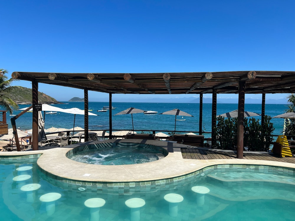 swimming pool spa