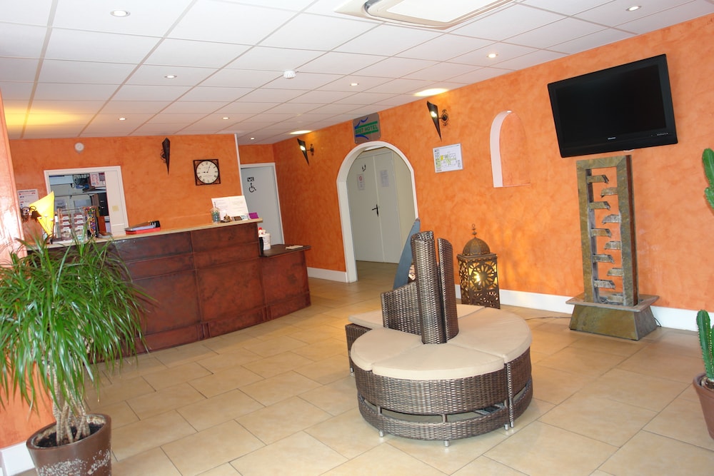 Brit Hotel Bourges L Olympia 8/54
