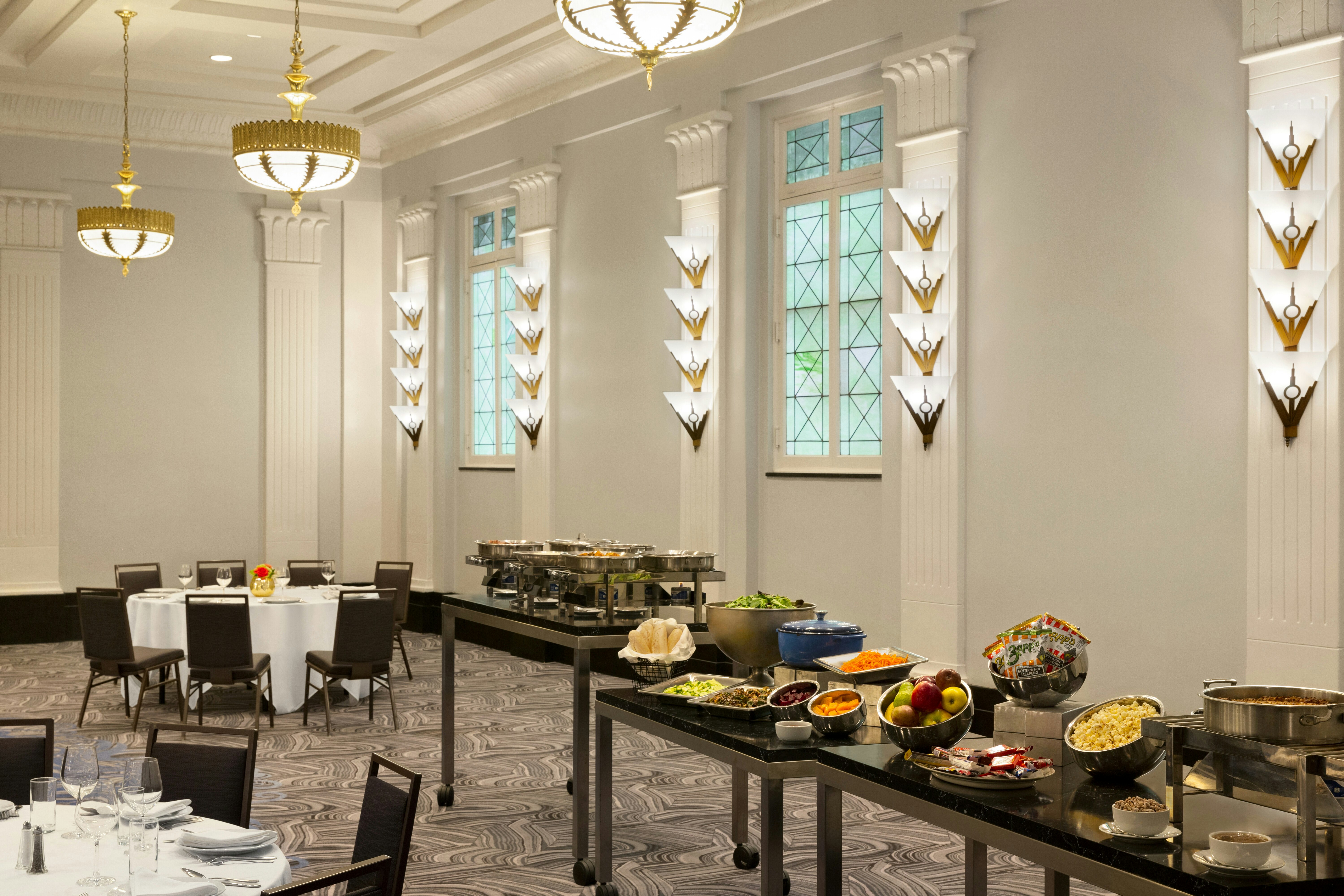 Hilton New Orleans/St. Charles Avenue 32/71