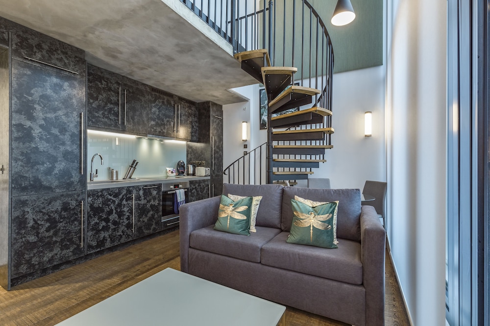 Soho Lofts by Aeria Apartments 37/40