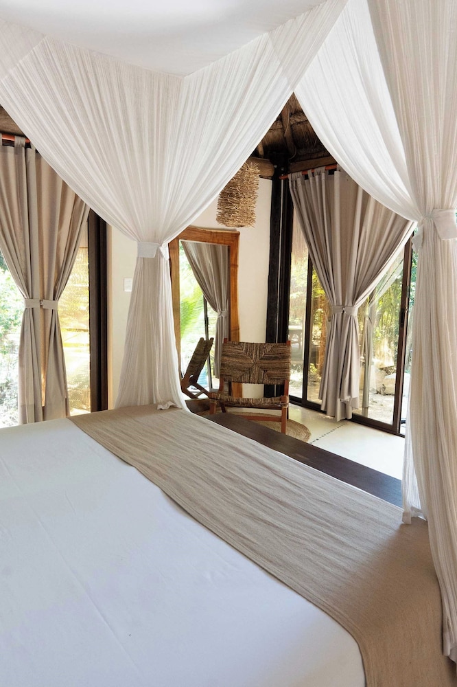 MAYAN, ECONOMY, CABIN