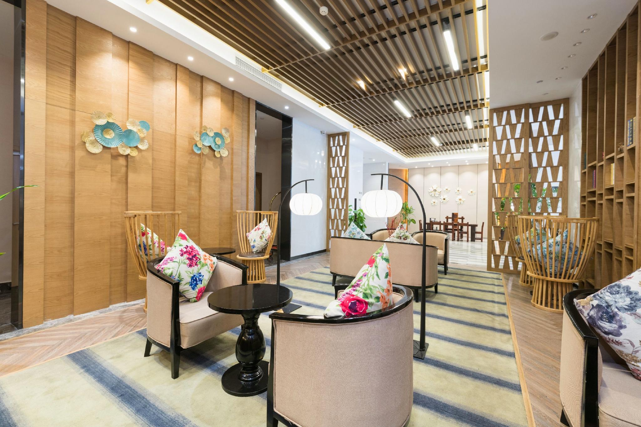 Metropolo Jinjiang Hotels (Haikou Wuzhishan Road, Riyue Duty-free Plaza) 39/52