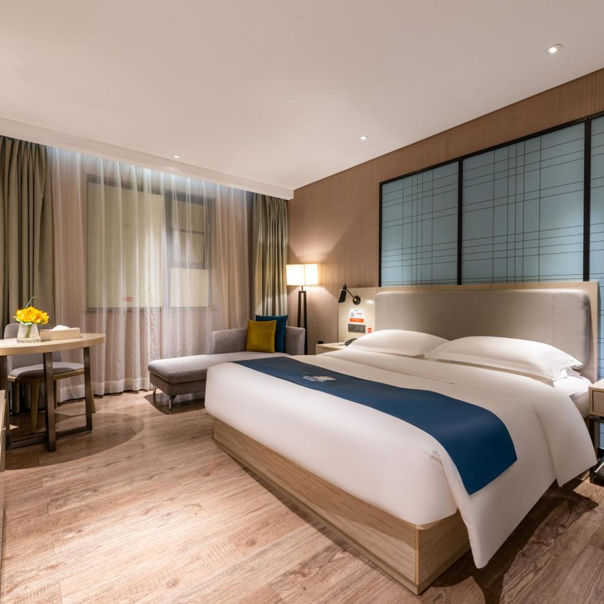 Echarm Hotel( Guangzhou Jiahe Wanggang Metro Station) 3/23