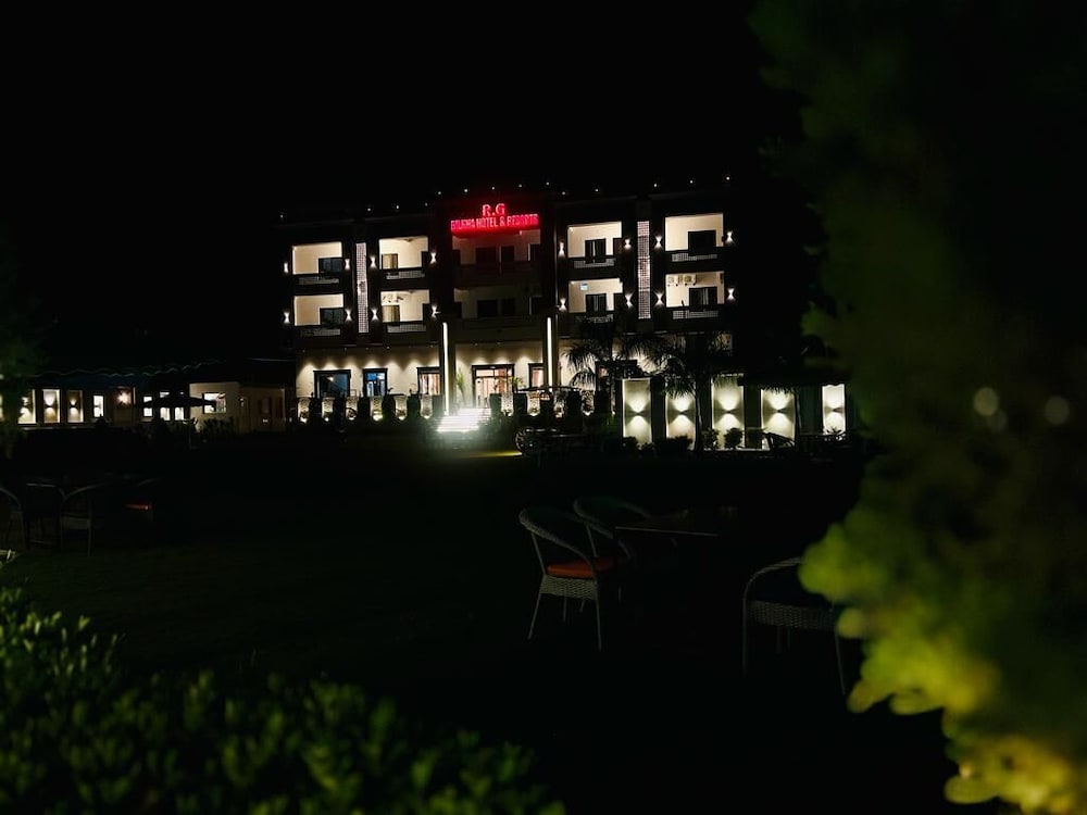 R.G Bilkha Hotel and Resorts 38/47