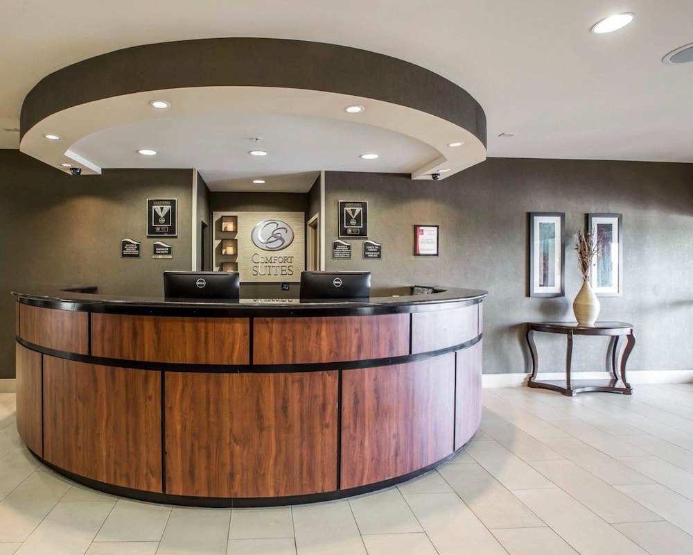 Comfort Suites Whitsett - Greensboro East Whitsett NC 8/41