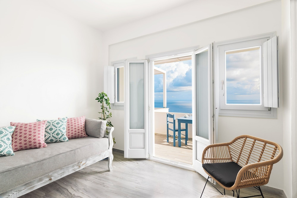 Rhapsody Traditional Apartments 44/60