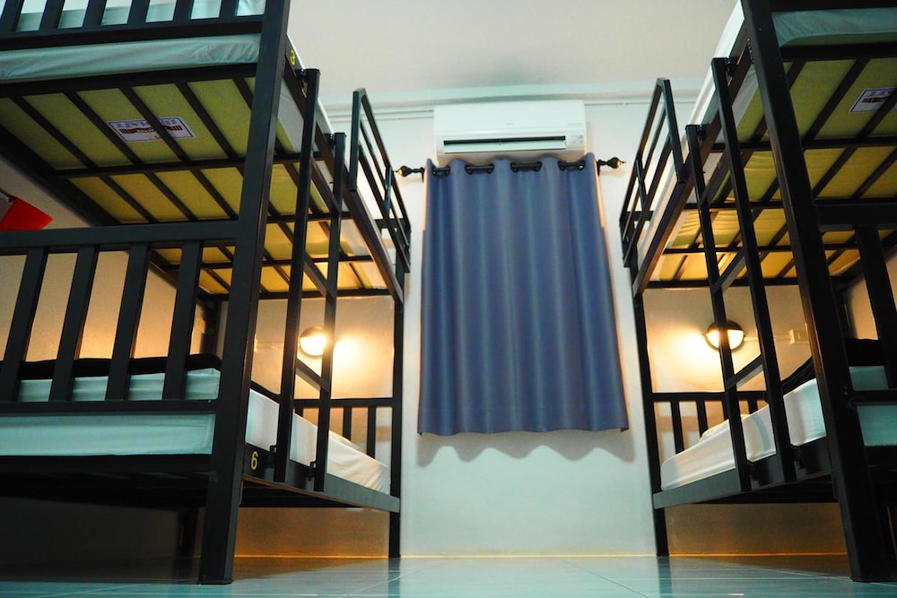 Wayla Hostel - Adults Only 21/22