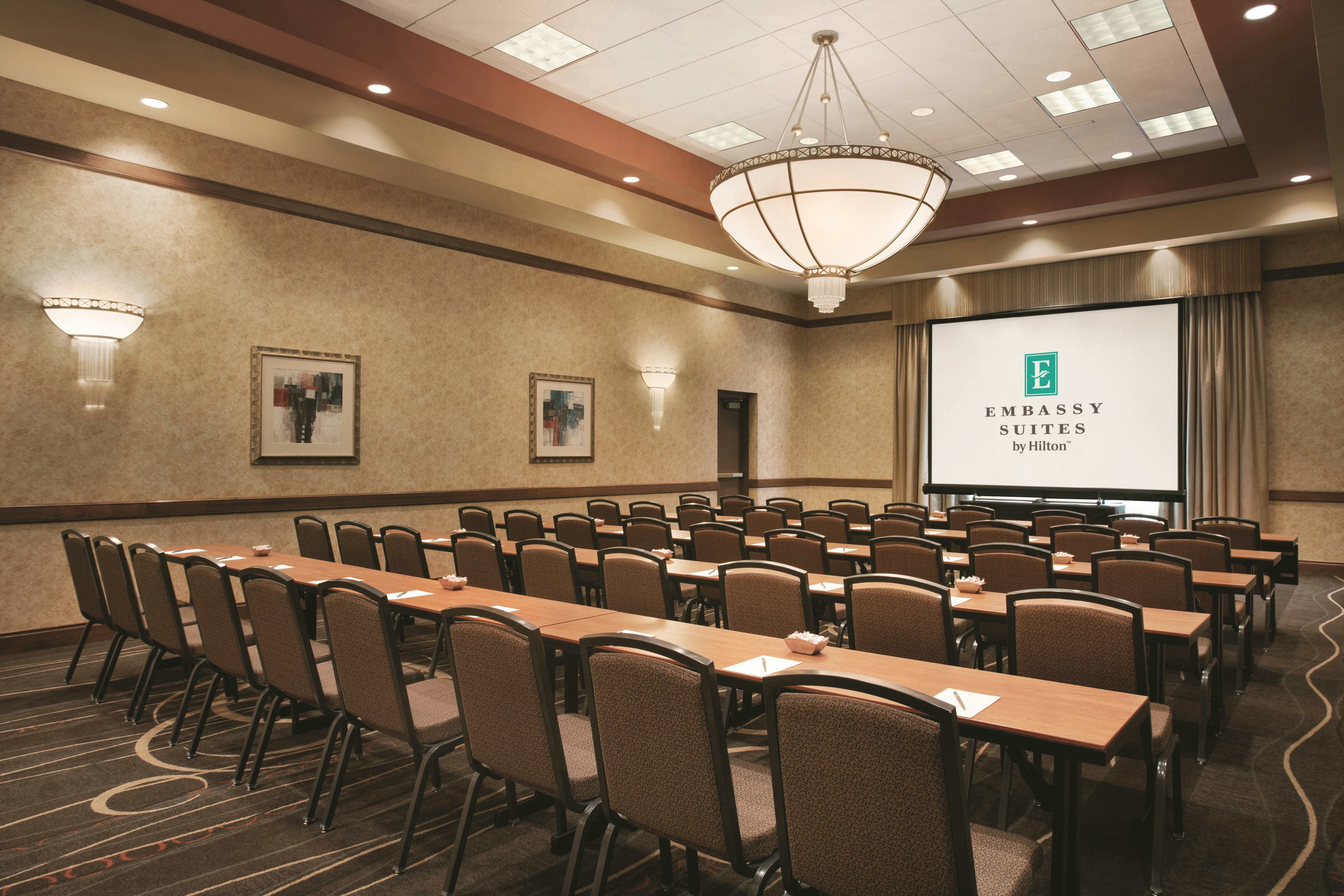 Embassy Suites by Hilton Franklin Cool Springs 60/75