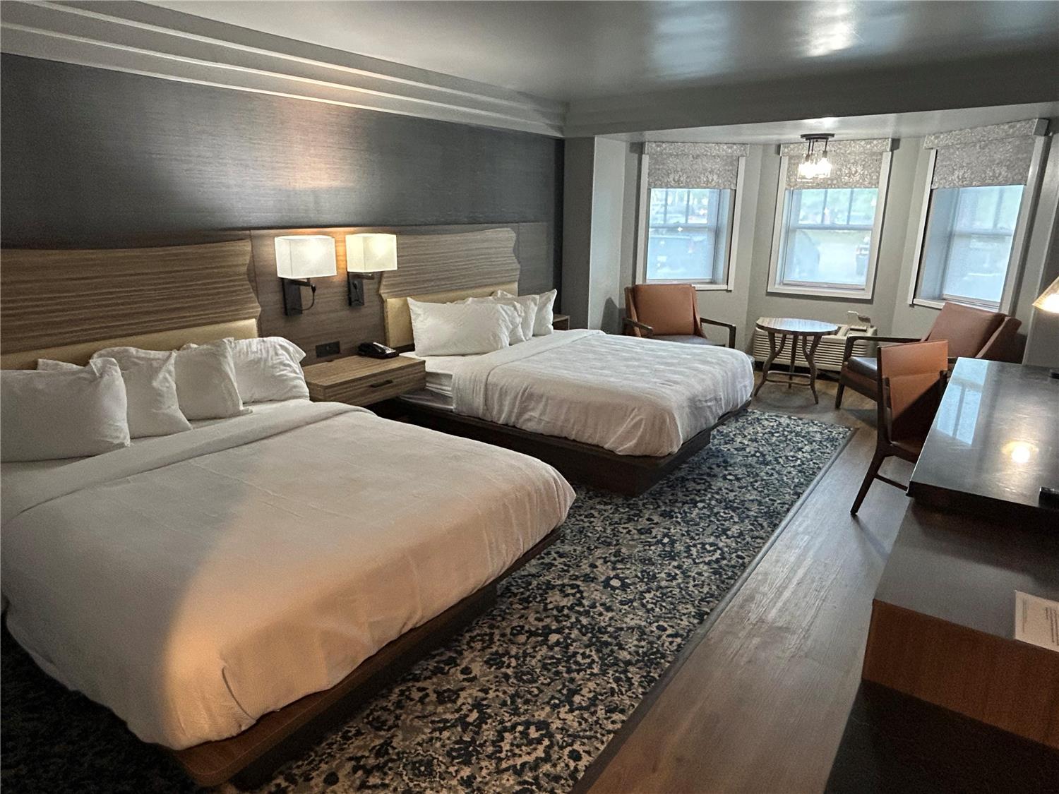 Room, 2 Queen Beds, River View