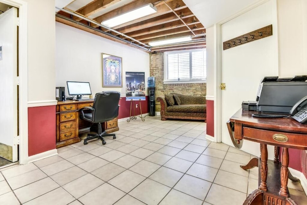 Plaza Suites Downtown New Orleans 36/50