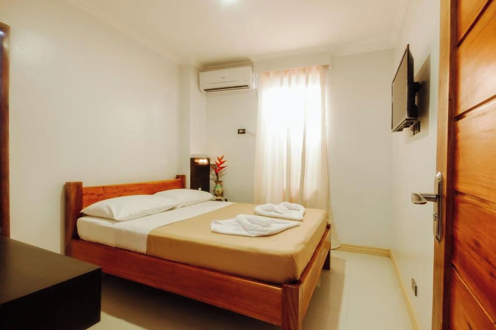 Hotel Lapira 22/61