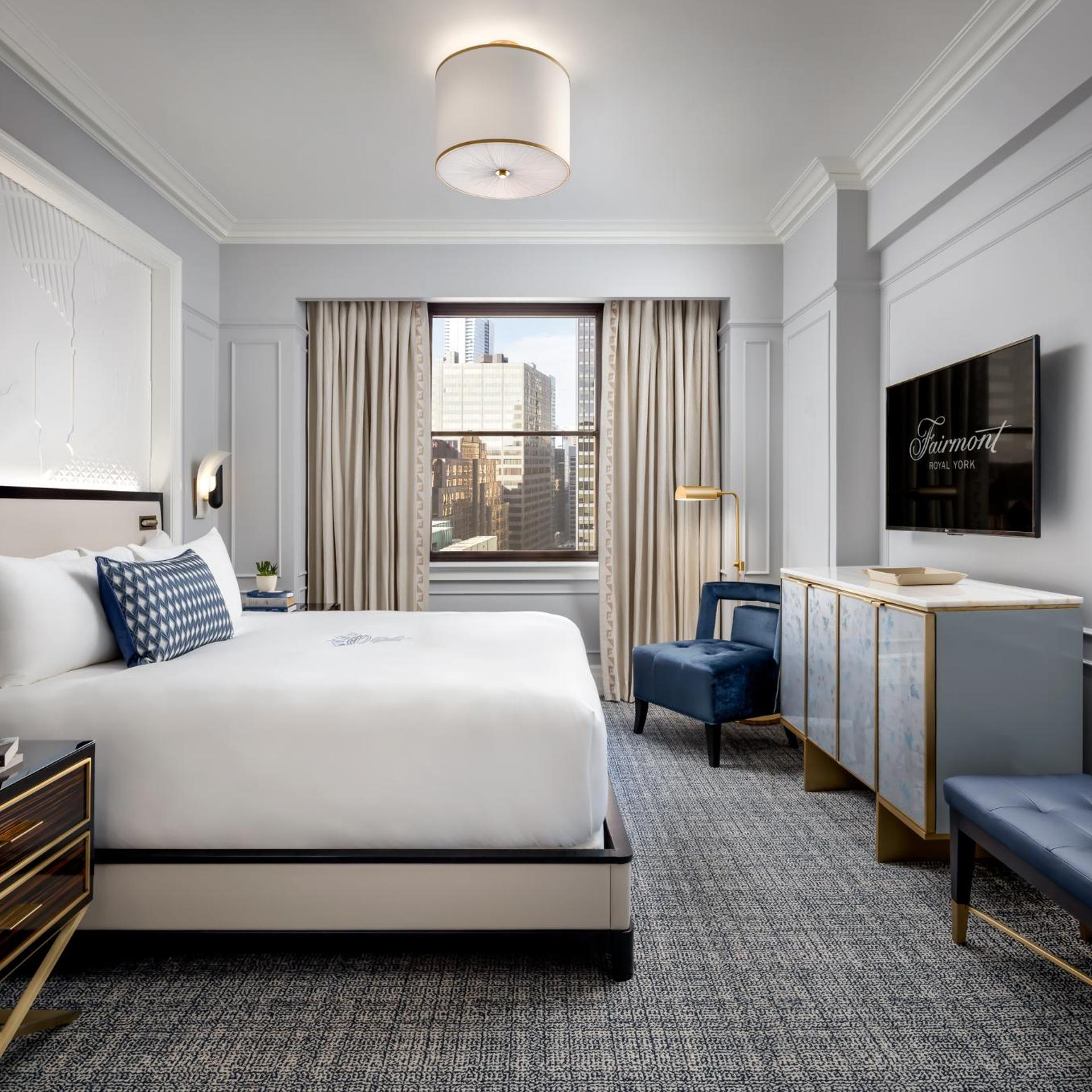 Fairmont Gold, Suite, King Bed