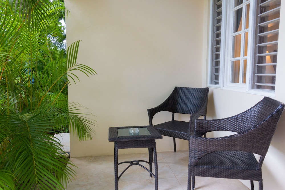 Travellers Beach Resort 43/61