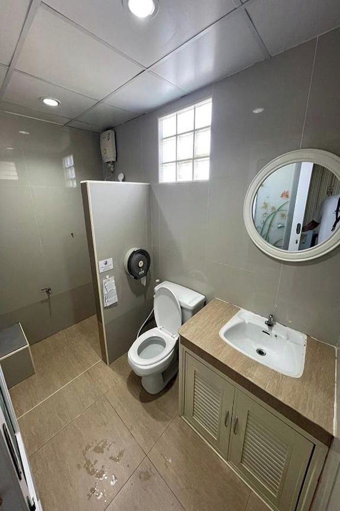 غرفة قياسية ثلاثية بسرير كوين وسرير فردي، Sakun Place 5/6