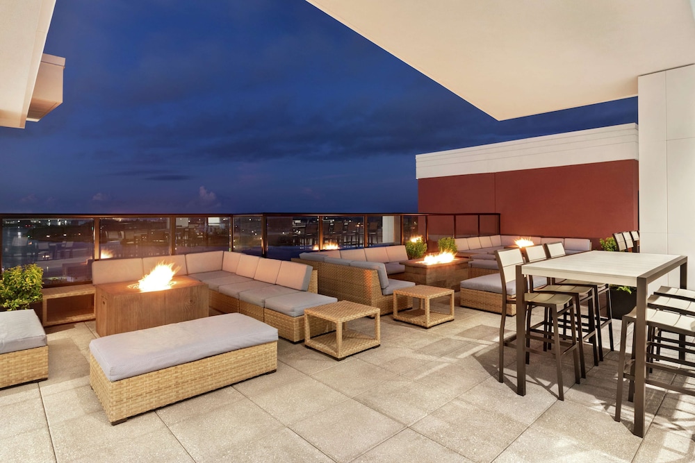 Embassy Suites by Hilton Wilmington Riverfront 61/76