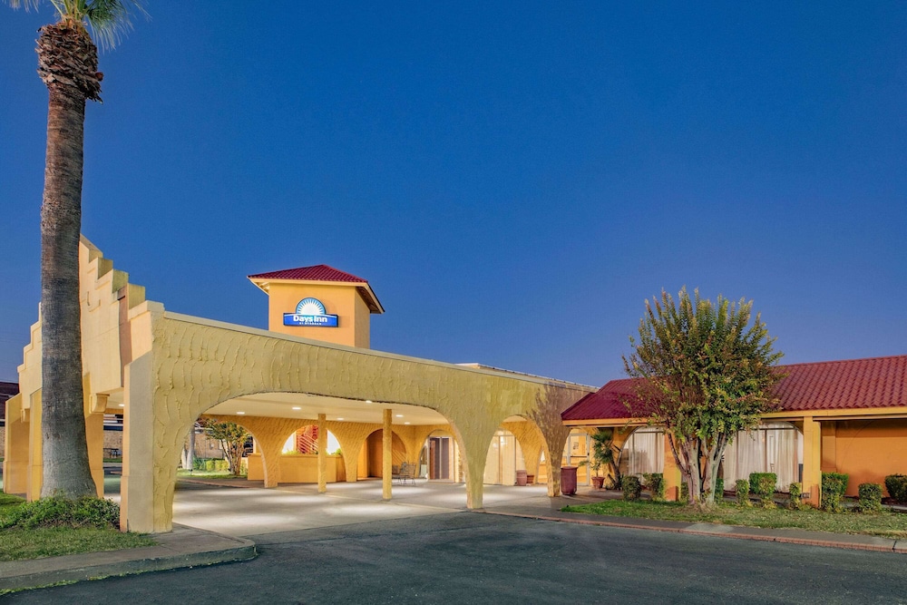 Days Inn by Wyndham Del Rio 5/55