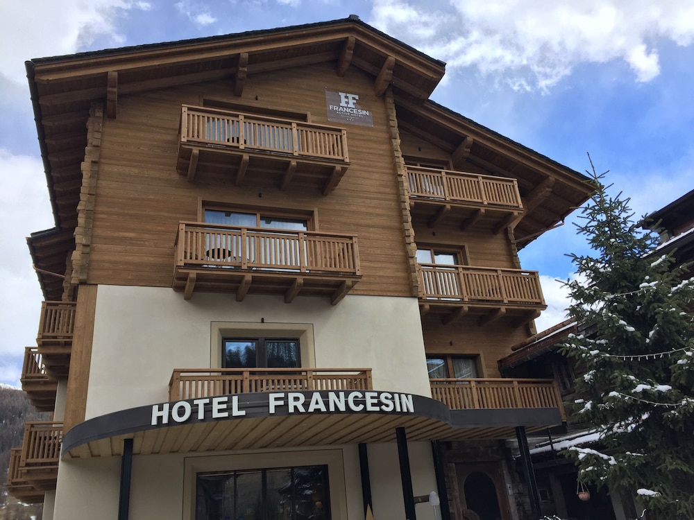 Francesin Hotel 2/79