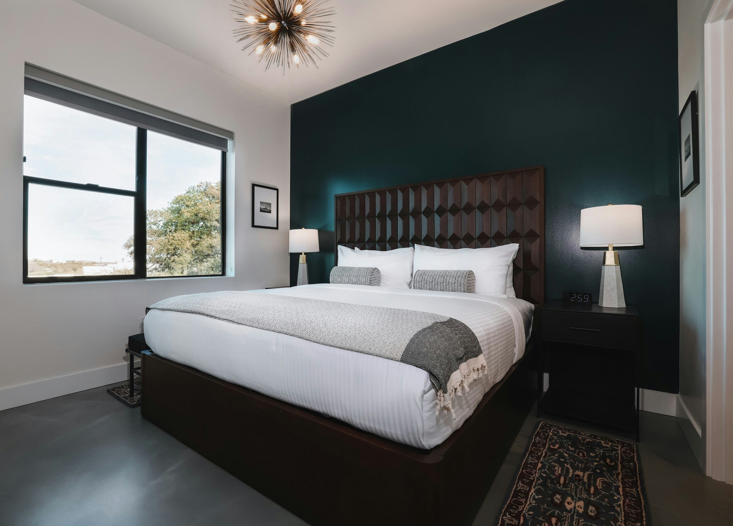 2 BEDROOMS