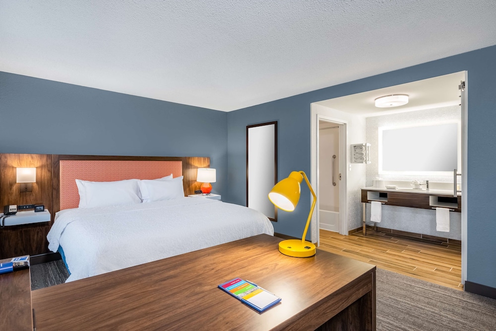 Hampton Inn & Suites Hopkinsville 10/45