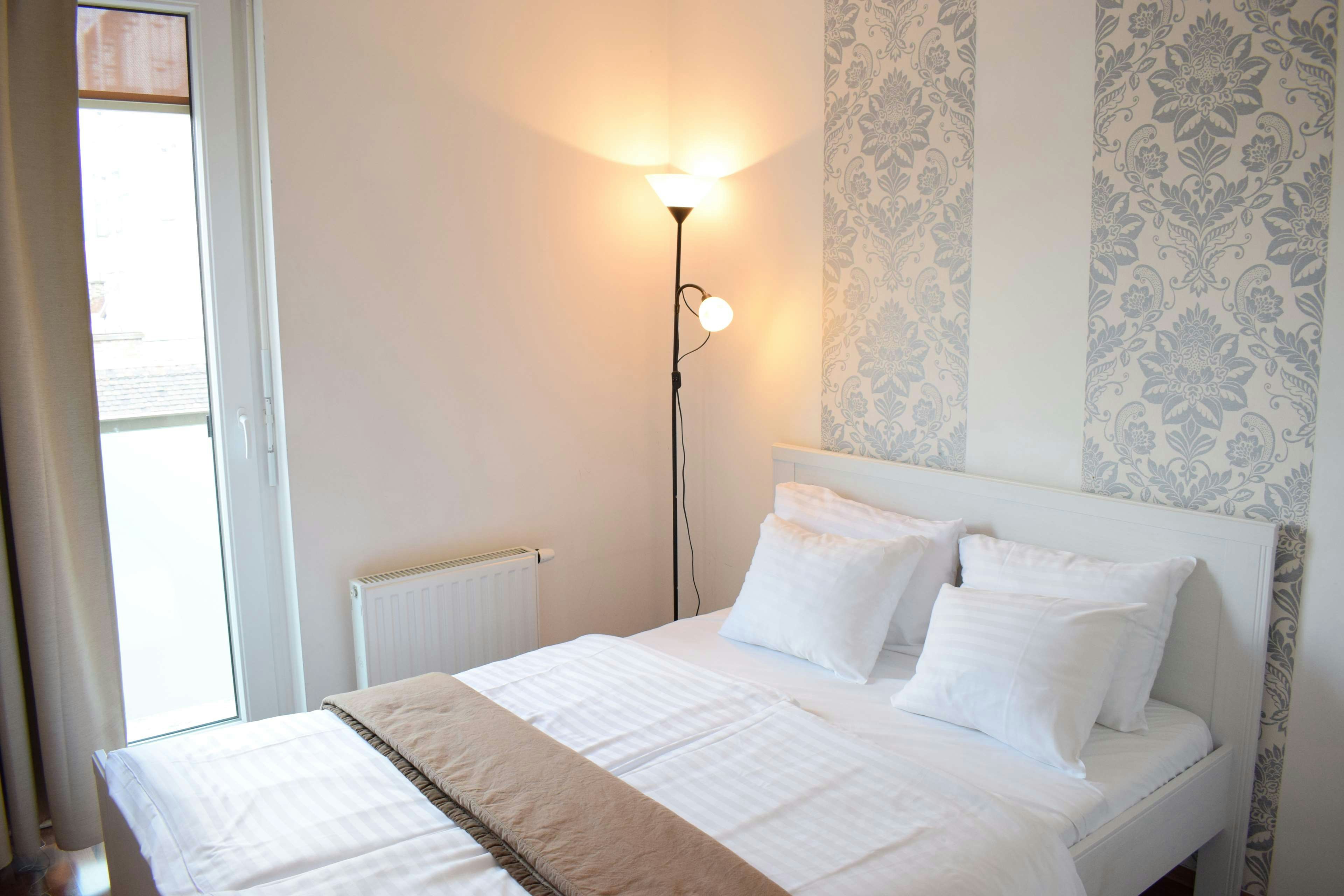 CORVIN CENTER SUITES 14/87