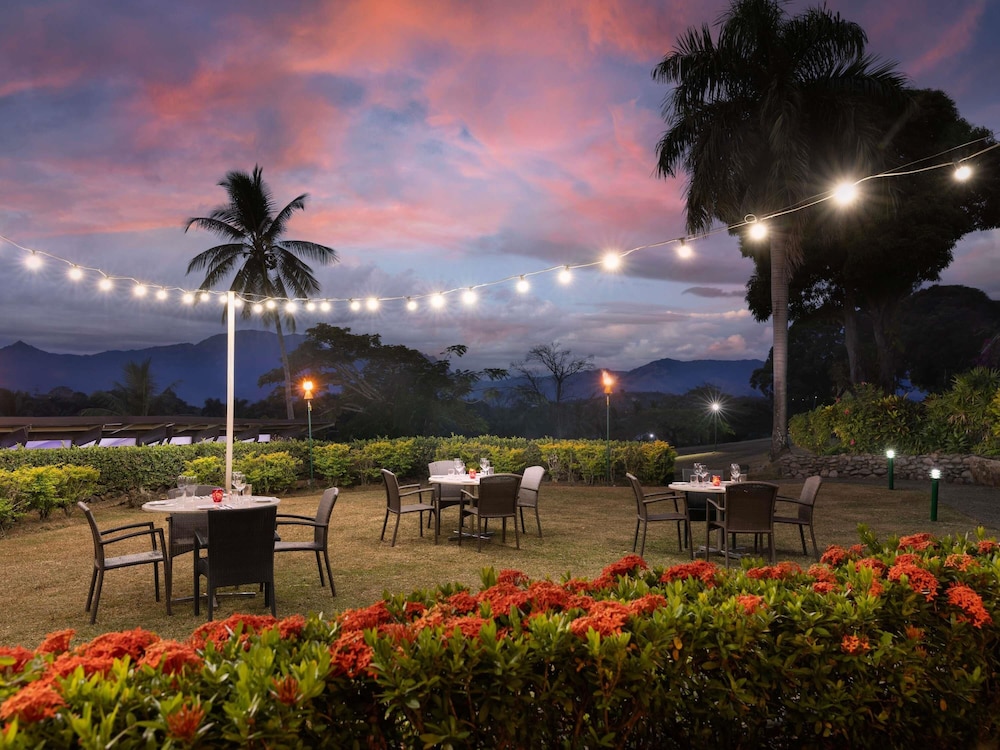 Novotel Nadi 66/73