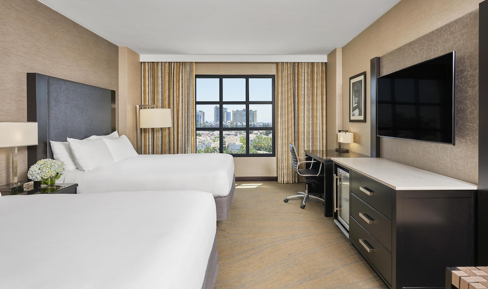 Hyatt Regency La Jolla at Aventine 24/68