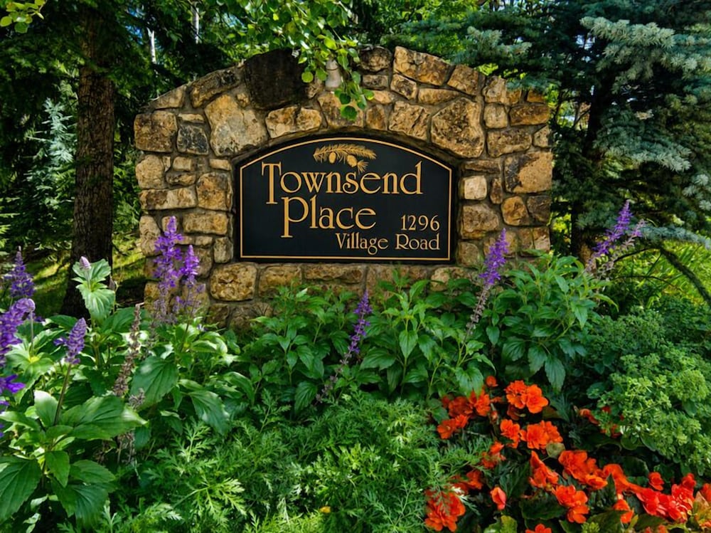 Townsend Place 19/50