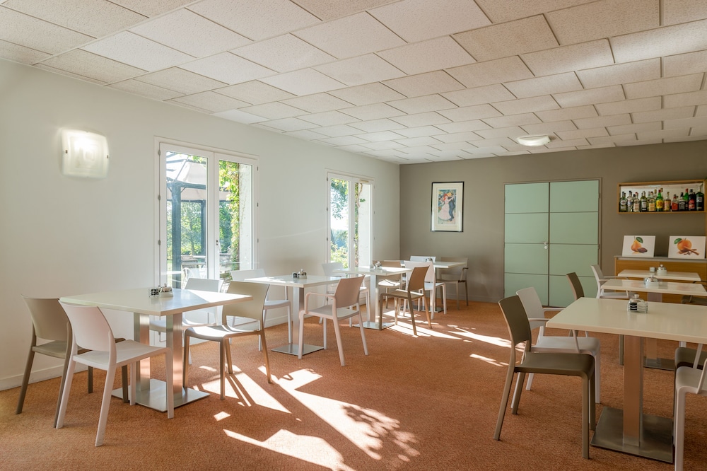 Orleans Parc Hotel 50/73