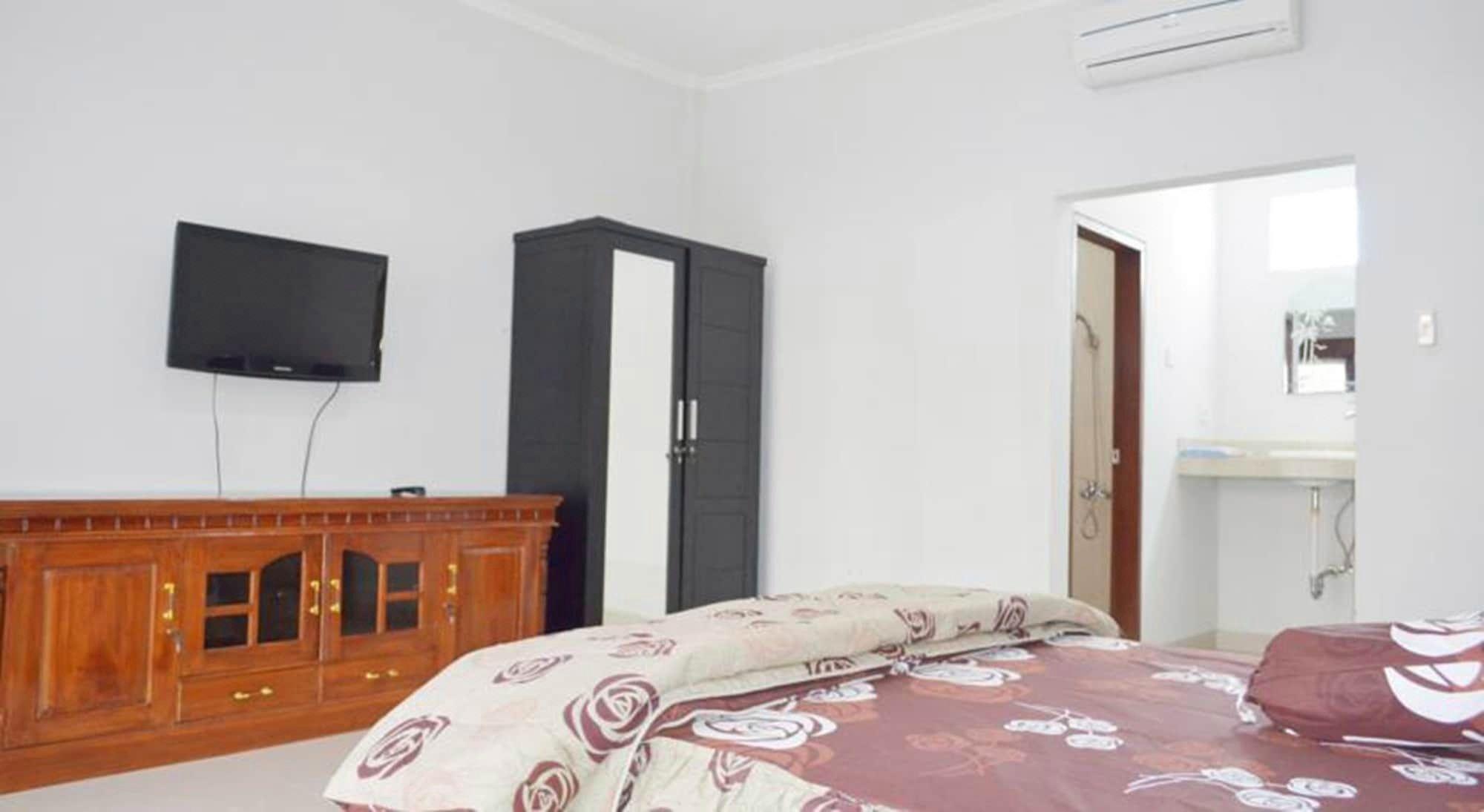 Reddoorz Kartika Plaza 3 15/35