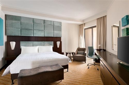 Room, Single