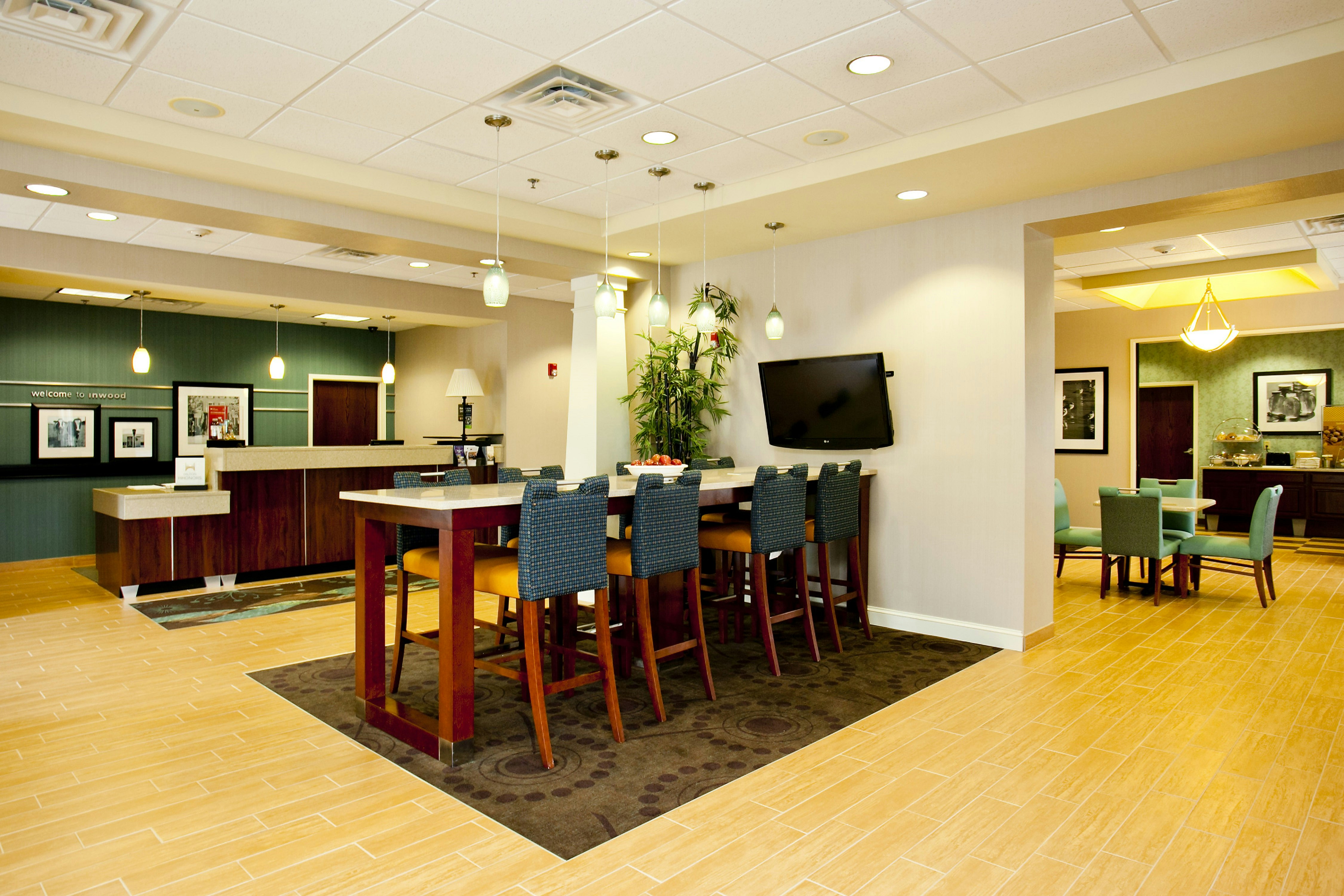 Hampton Inn Martinsburg South-Inwood 64/75