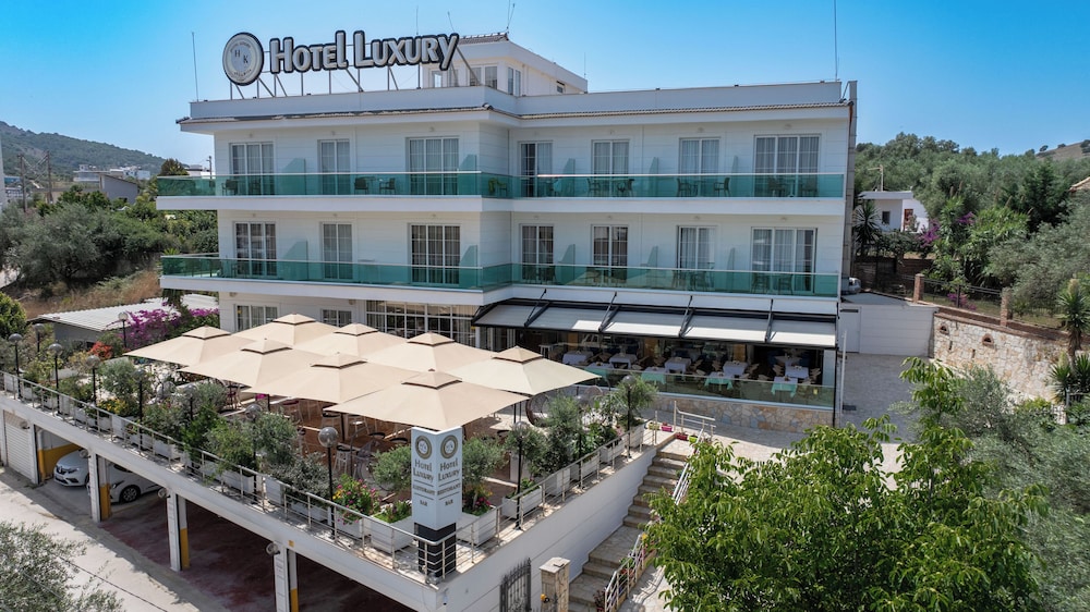 Hotel Luxury in Ksamil