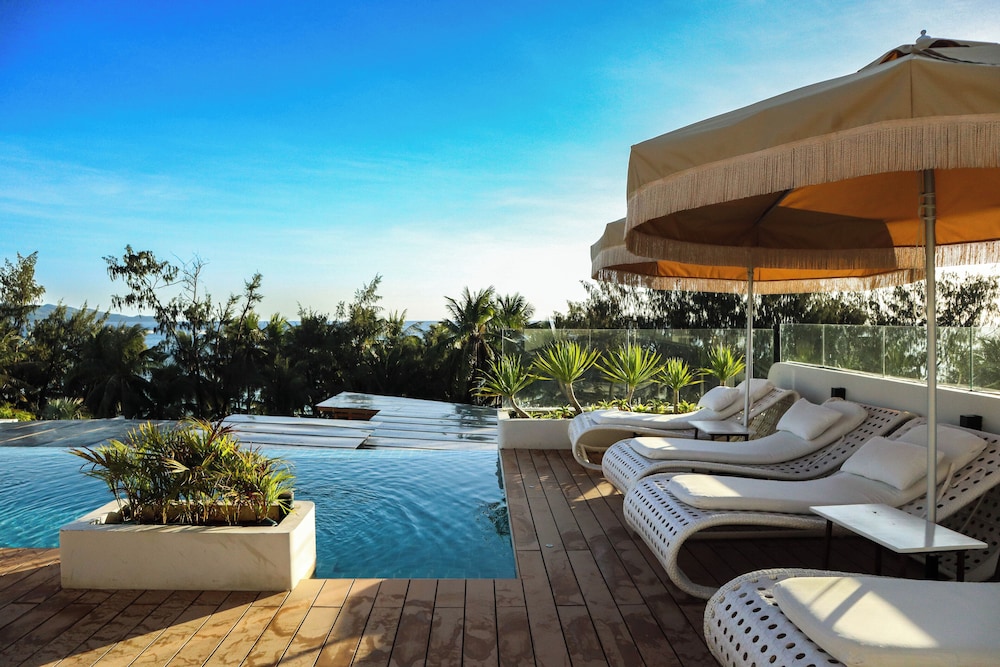Mandarin Nest Boracay 49/75