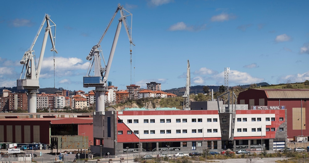 Hotel Naval Sestao 42/47