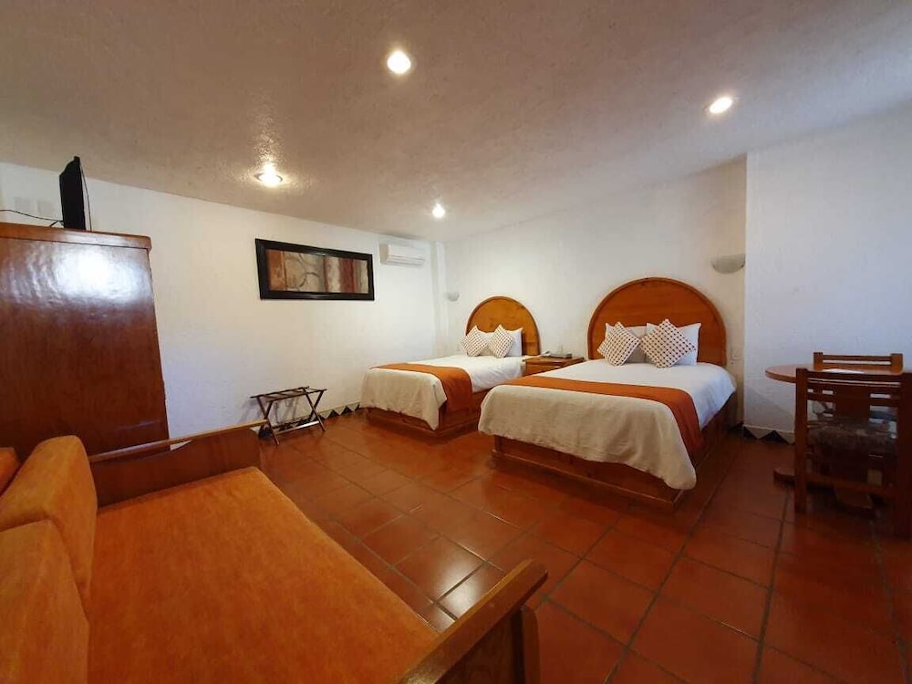 Hotel Real del Valle 7/50