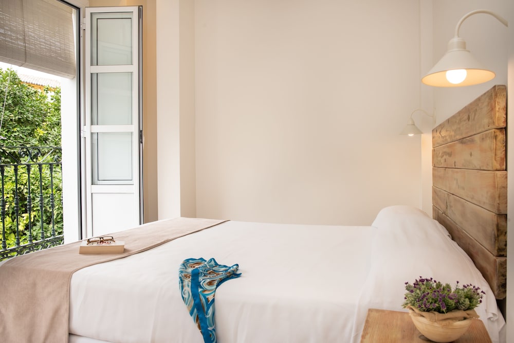 Hotel Boutique Elvira Plaza 35/72