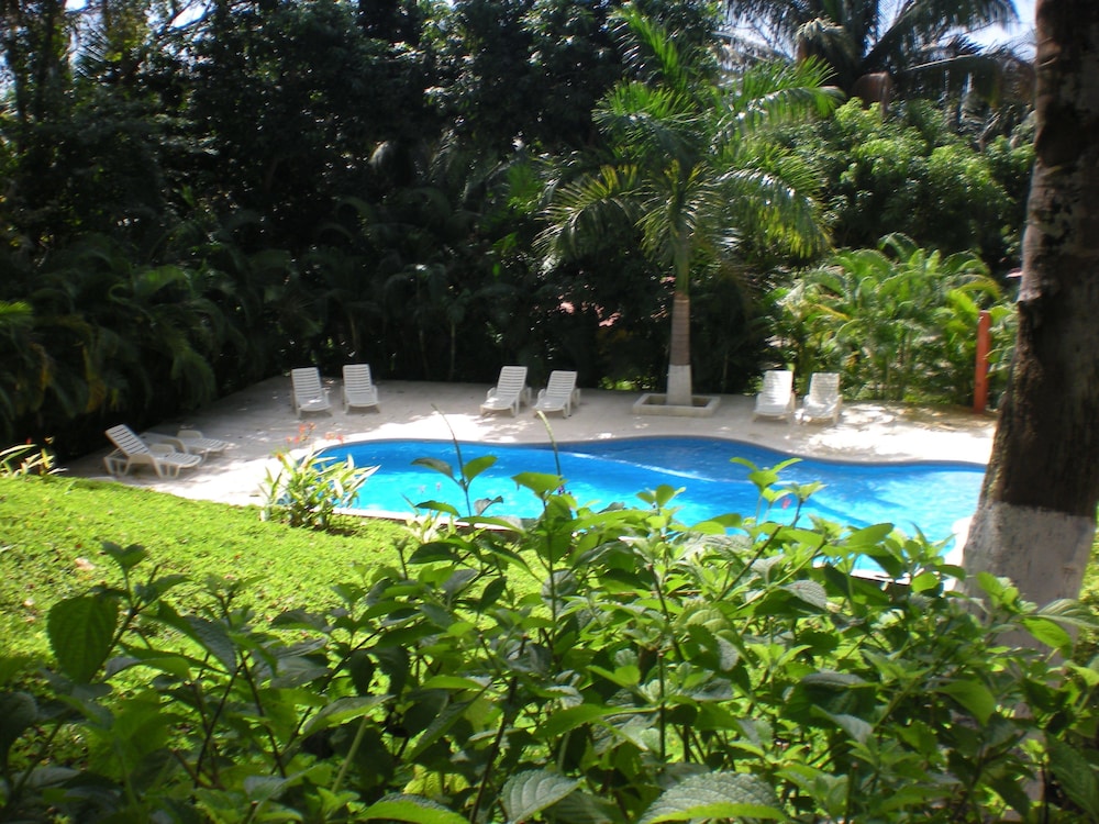Esencia Hotel And Villas 1/65