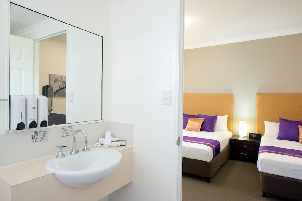 PARK REGIS ANCHORAGE 35/78